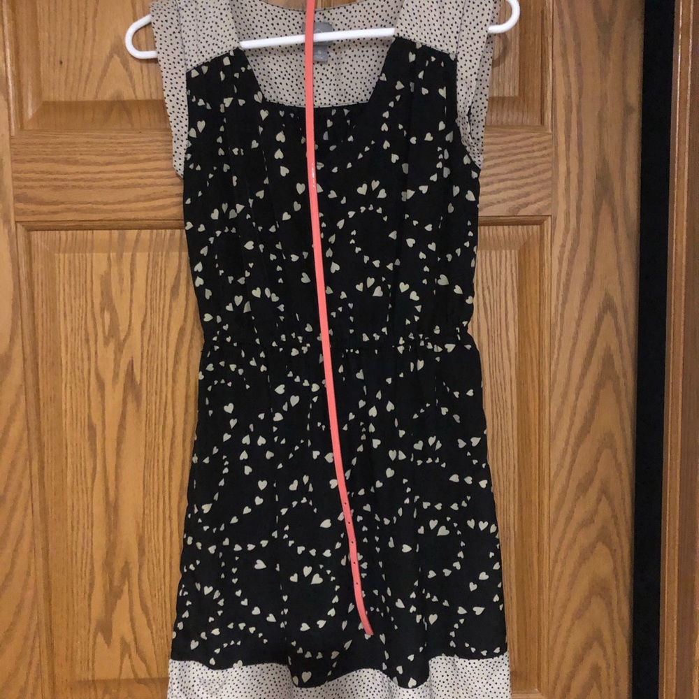 Dress with pink belt